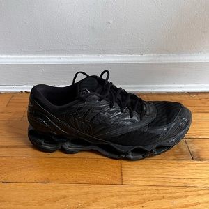 Mizuno Wave Prophecy 8